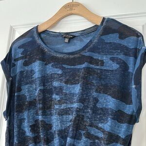 Lucky Brand Twist Front Burn-Out Camo Lightweight Tee w Cap Sleeves